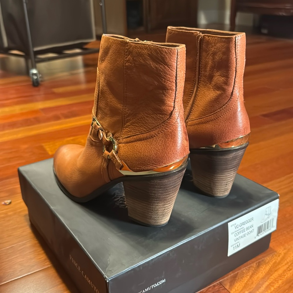NWT VINCE CAMUTO GREGGER BOOTIE